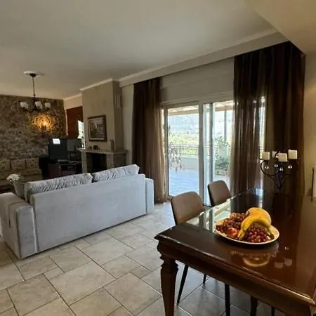 Stunning Villa With Sea Views In Corfu Holiday home *